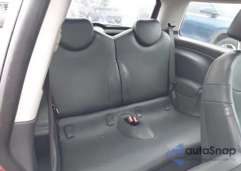 2005 Mini Cooper z USA, uszkodzony, nr VIN WMWRC33435TC59697